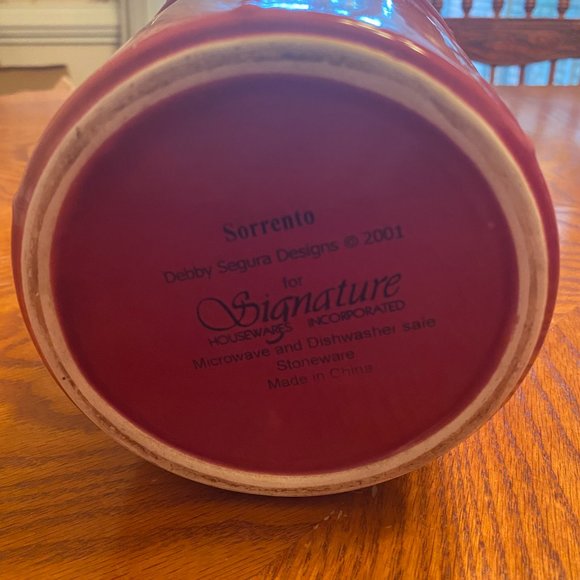 Sorrento Debby Segura Designs for Signature Housewares Medium Canister - Picture 3 of 3